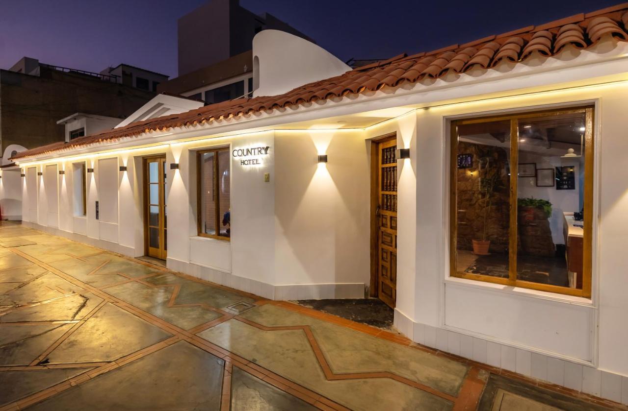 Hotel Country Trujillo Buitenkant foto