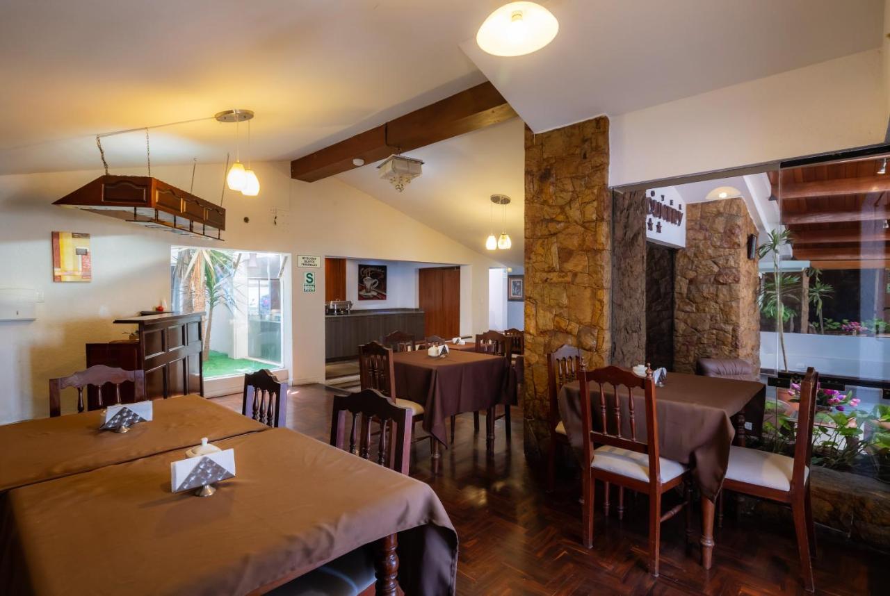 Hotel Country Trujillo Buitenkant foto